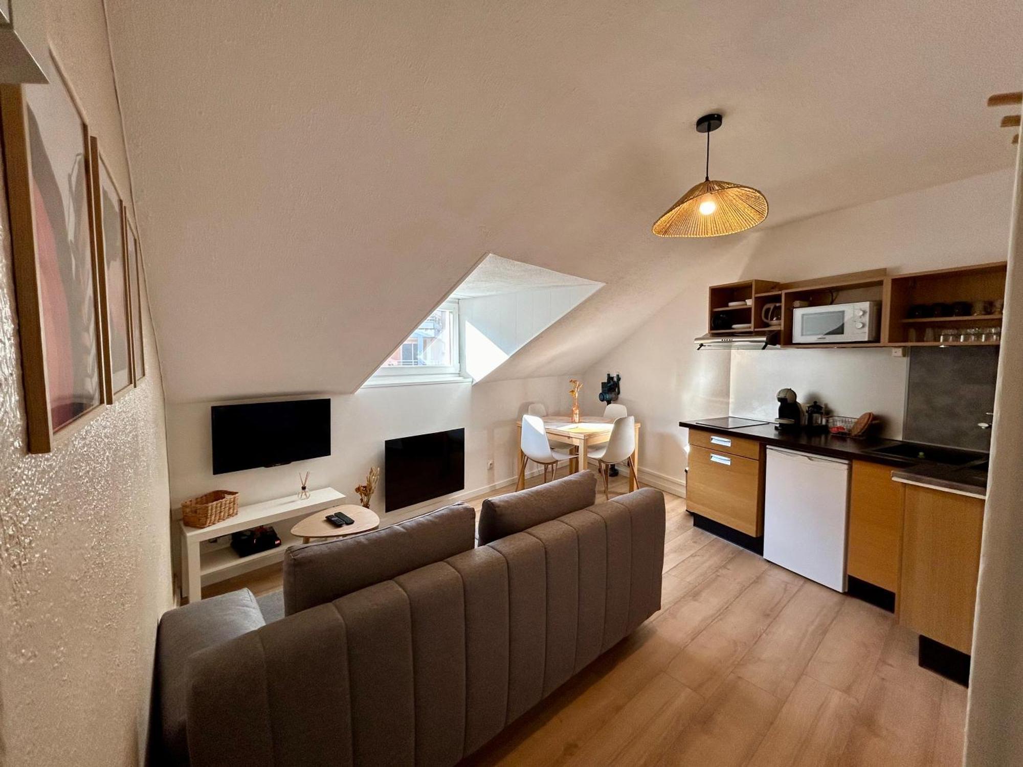 Appartement Douce Agathe - Duo-Groupe, Chaleureux, Tram 200M, Centre 10Min à Strasbourg Extérieur photo